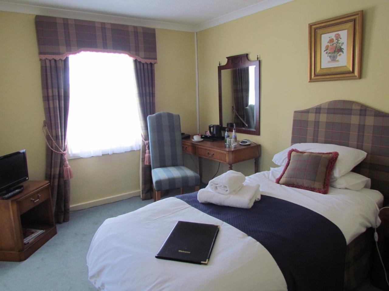 Altnaharra Hotel Lairg Exterior foto